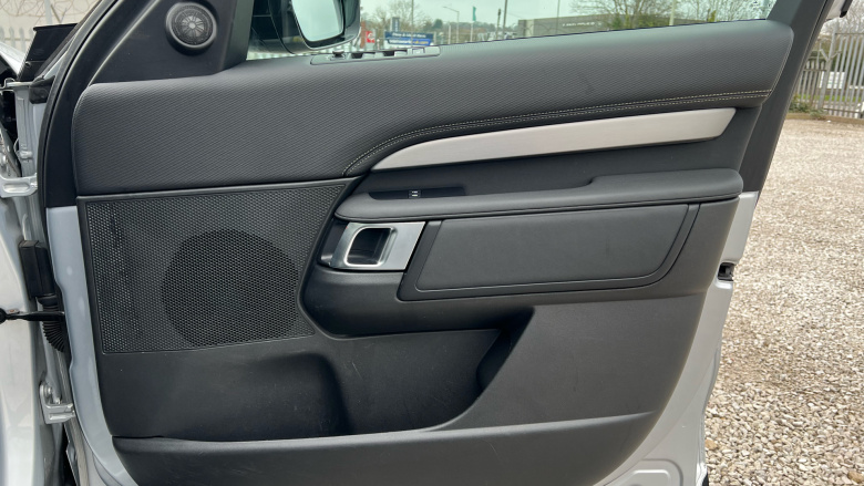 Land Rover Discovery 3.0 D250 R-Dynamic S 5dr Auto Diesel Station Wagon